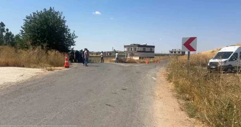 Şanlıurfa'nın Suruç ilçesinde iki aile arasında arazi anlaşmazlığı nedeniyle çıkan silahlı kavgada 1 kişi hayatını kaybe