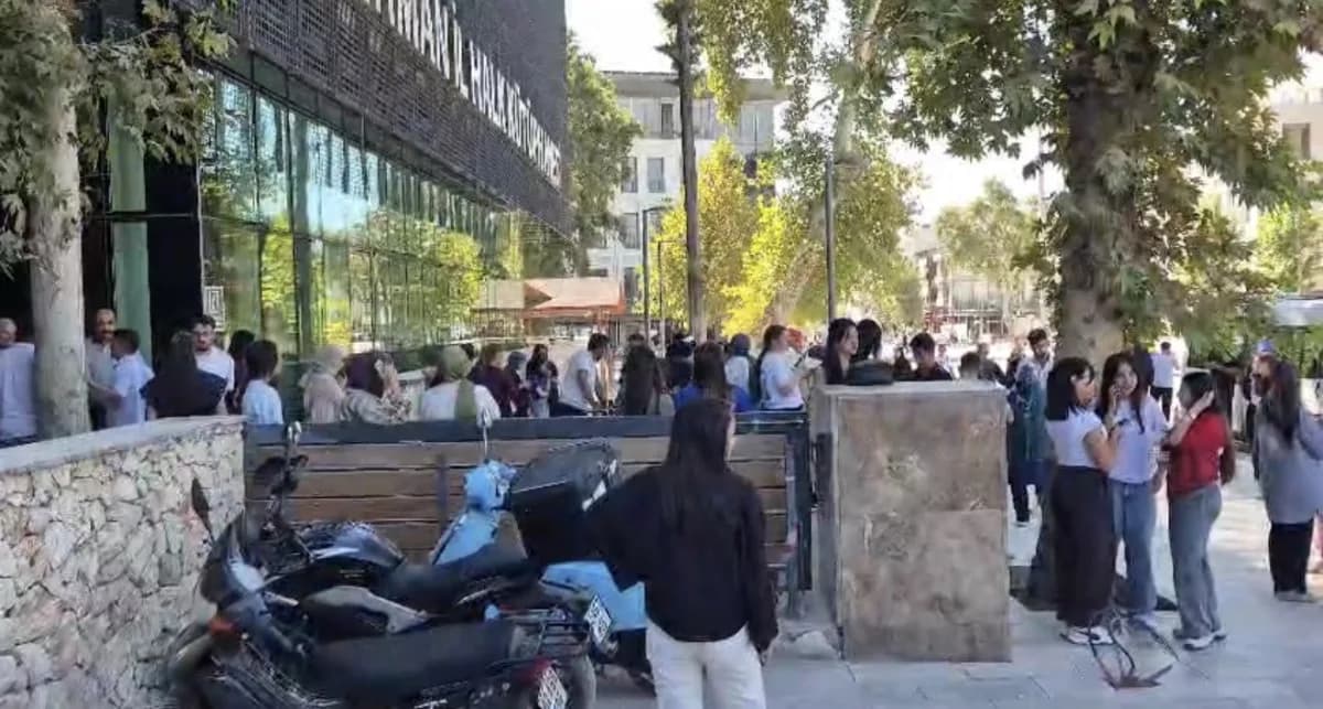 Şanlıurfa’nın Karaköprü ilçesinde meydana gelen 5.4 büyüklüğündeki deprem, Adıyaman’da da hissedildi.