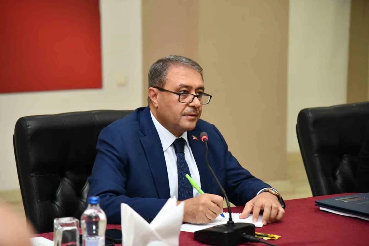Şanlıurfa Karaköprü ilçesinde 5.4 büyüklüğündeki deprem sonrası eğitime ara verildiğine dair açıklama