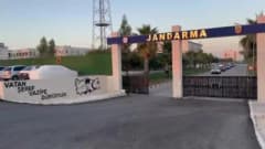 Şanlıurfa Akçakale'de mısır tarlasında drone destekli operasyonla yakalanan dolandırıcıların ev ve arabasından ele geçir