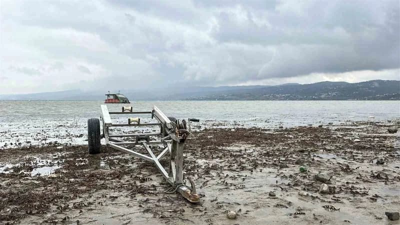 Sakarya'da Sapanca Gölü kıyısında su seviyesi ve çevresi görüntüsü
