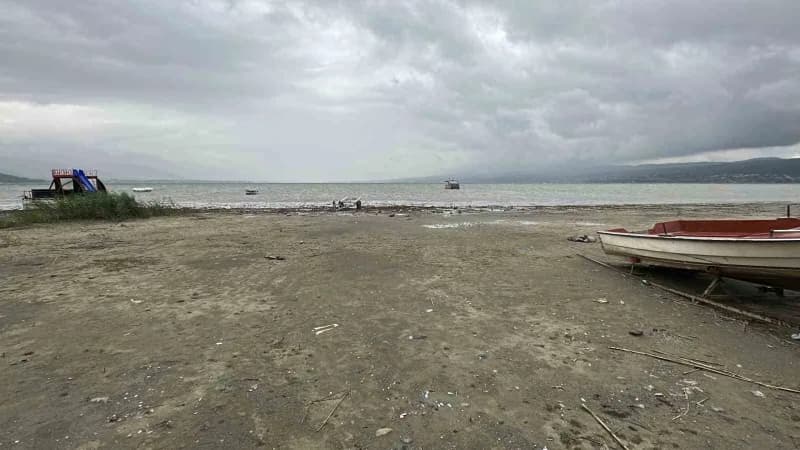 Sapanca Gölü'ndeki su seviyesi 29.56 olarak ölçüldü