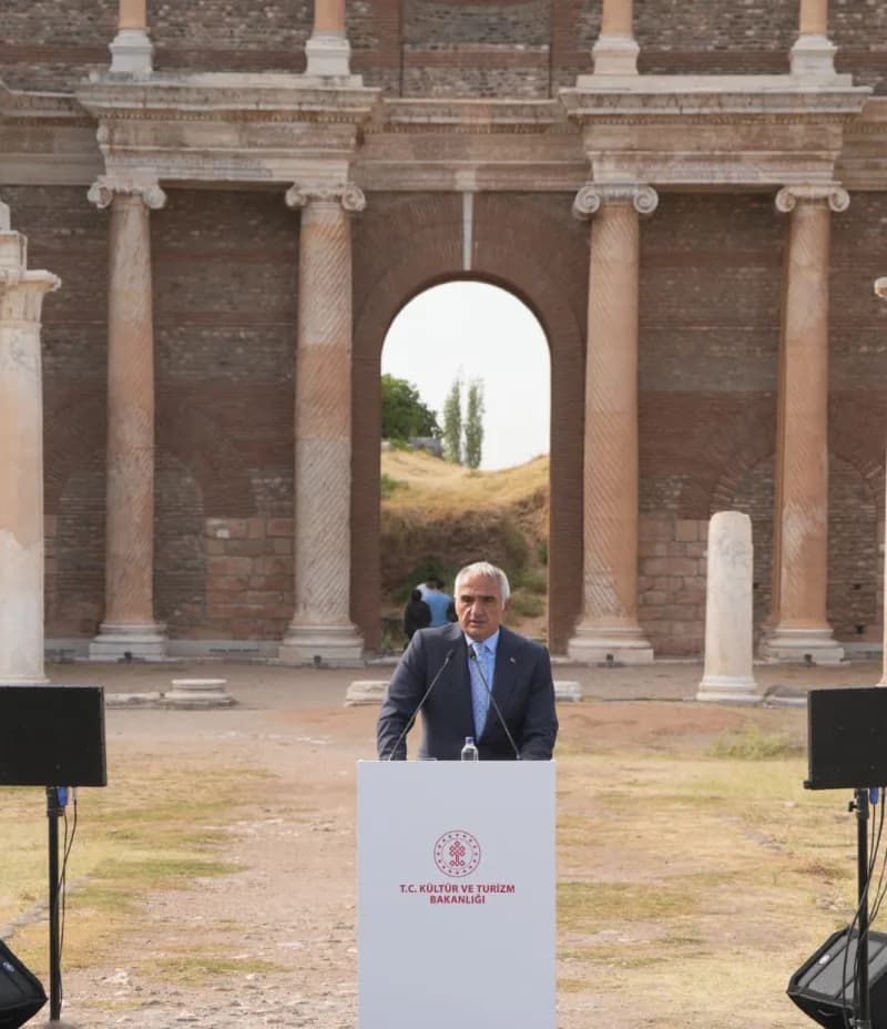 Kültür ve Turizm Bakanı Mehmet Nuri Ersoy, açılışta konuşma yaptı.