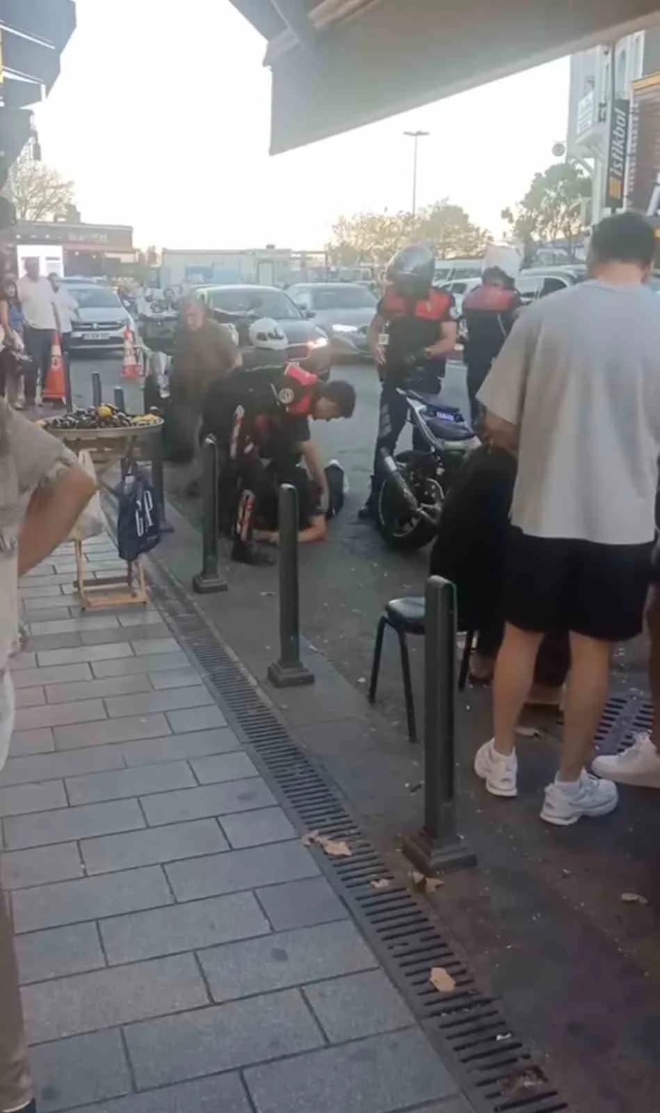 Sarıyer’de polis ekipleri plakasını katlamış motosikletle kaçan sürücüyü yakaladı