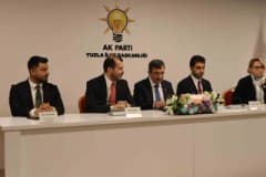 Cumhurbaşkanı Yardımcısı Cevdet Yılmaz AK Parti Tuzla İlçe Teşkilatı buluşmasında konuşma yaparken