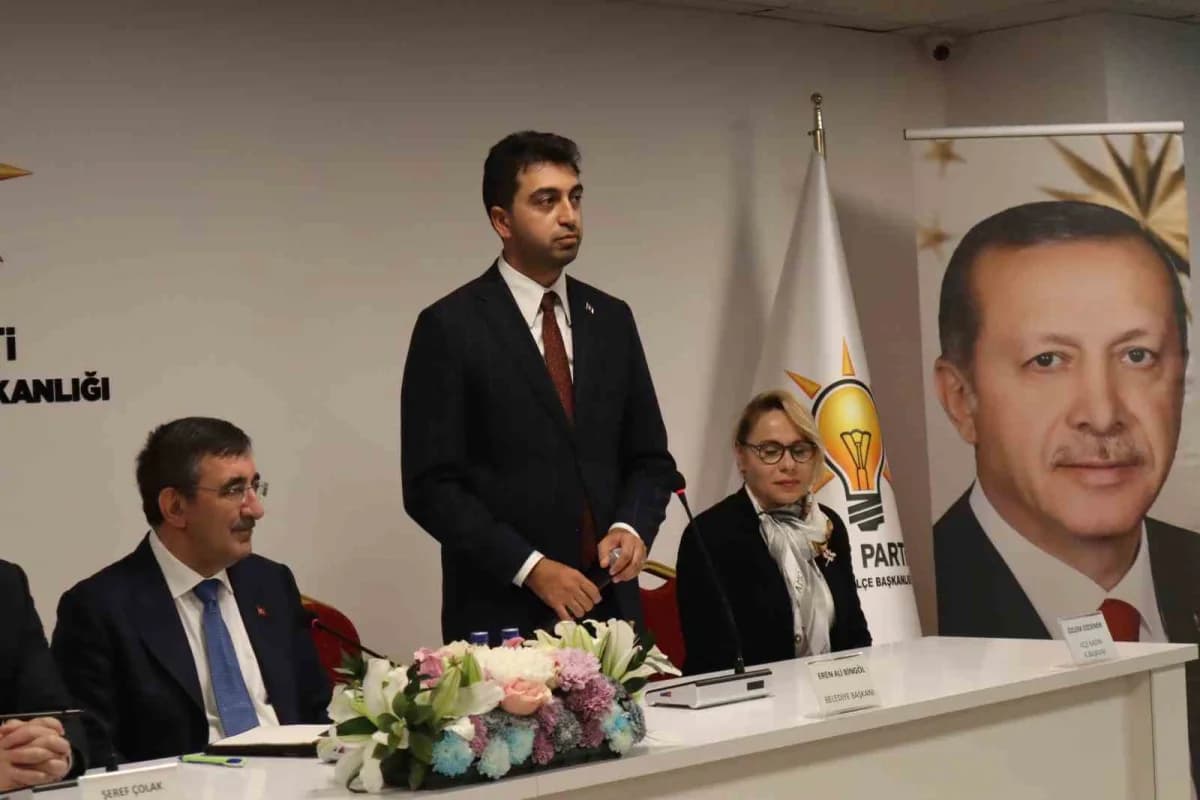 Tuzla Belediye Başkanı Eren Ali Bingöl