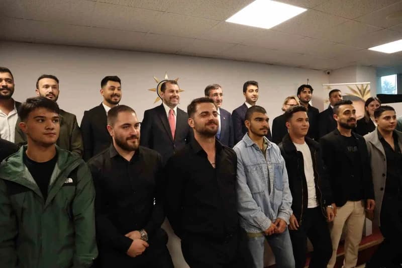 AK Parti Tuzla İlçe Teşkilatı buluşmasına katılan Cumhurbaşkanı Yardımcısı Cevdet Yılmaz, Türkiye'nin savunma sanayisind