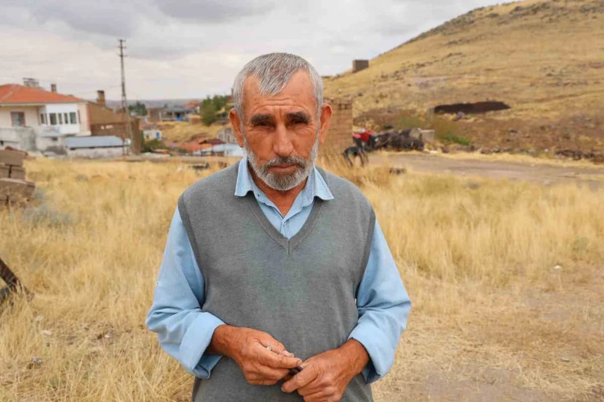 Nevşehir Ürgüp Karakaya köyünde sel sularında mahsur kalan araç ve kurtarma çalışmaları