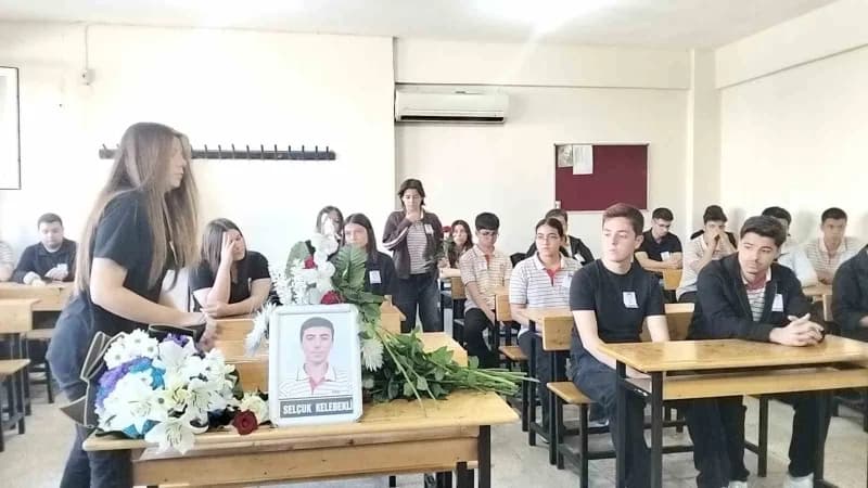Adana’nın Kozan ilçesinde trafik kazasında hayatını kaybeden 17 yaşındaki Selçuk Kelebekli, eğitim gördüğü Yusuf Baysal