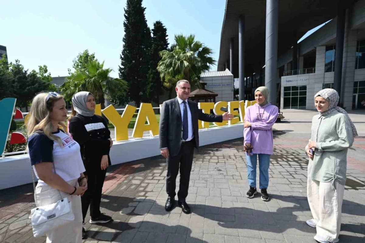 Seyahatsever Projesi, bu yıl da yoğun ilgi gördü. Son dört yılda proje kapsamında 628 bin genç yurtlarda ücretsiz konakl