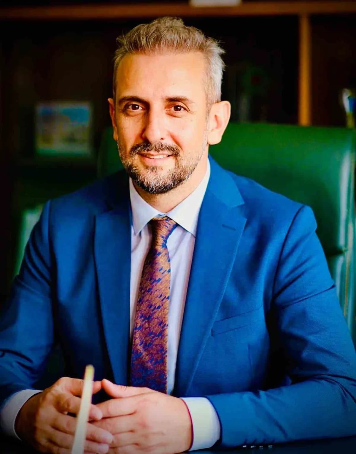 Devlet Tiyatroları’nın başarılı sanatçılarından Sezai Yılmaz, Ankara Devlet Tiyatrosu Müdürlüğü görevine getirildi.