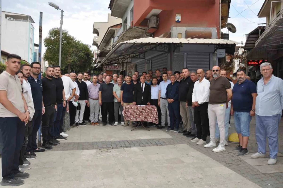 Manisa Salihli’de silahlı soygun girişimi sonrası kepenk kapatan kuyumcu esnafı