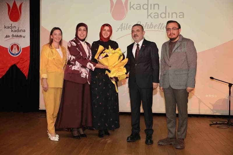 Sincan Belediyesi, Kadın Kadına Aile Sohbetleri Programı ile alanında uzman, birbirinden değerli isimleri Sincanlı hanım