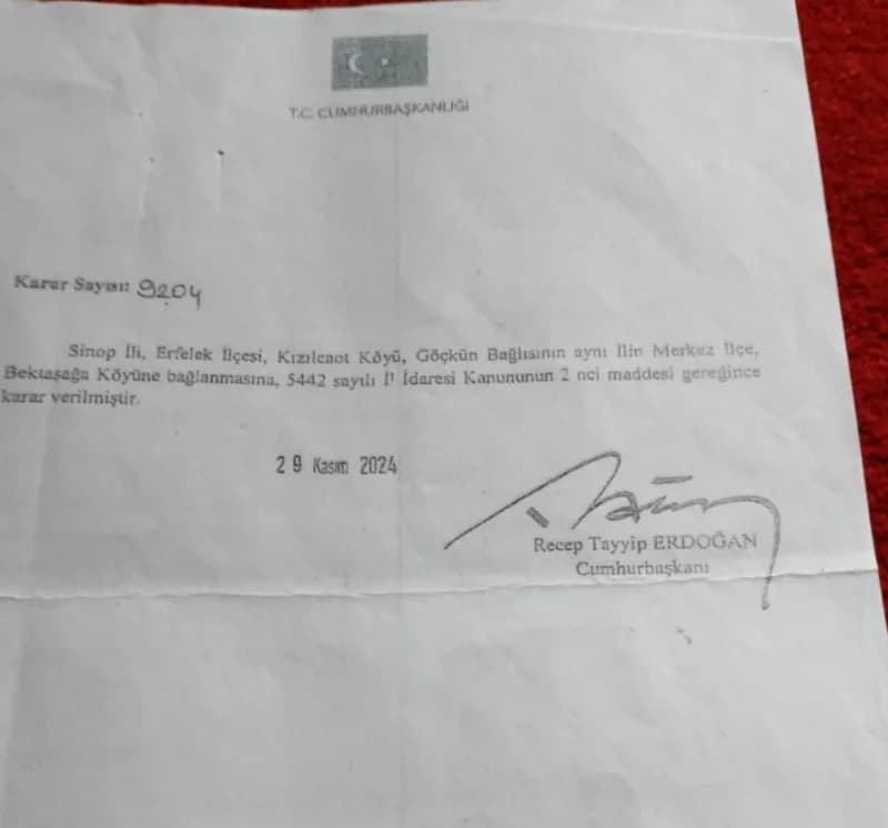 2024 yılında Cumhurbaşkanlığı kararıyla Sinop merkeze bağlı Bektaşağa köyüne bağlandı