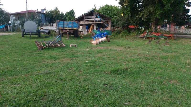 Sinop Bektaşağa mahallesinde cami yapımı için ayrılan arazi ve mahalle sakinleri