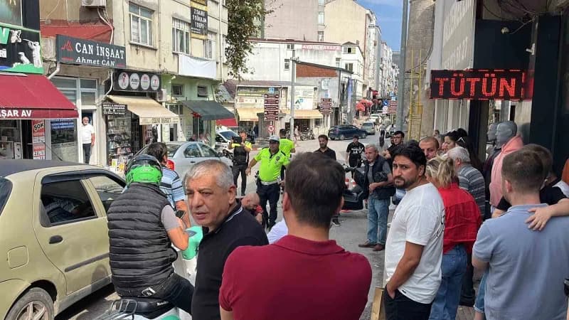 Sinop’ta yol kenarında telefonuna baktığı sırada sara krizi geçirdiği öğrenilen genç, seyir halindeki otomobile yandan ç