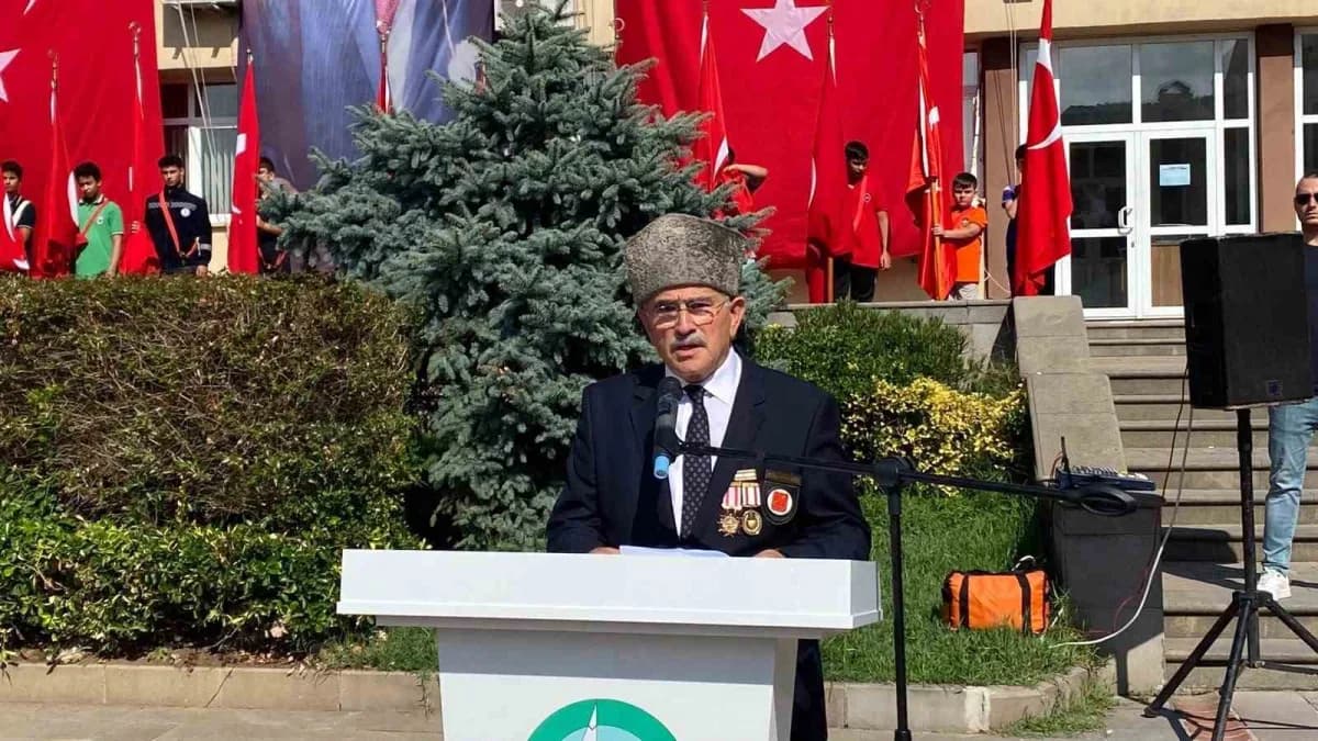 Sinop’ta 19 Eylül Gaziler Günü’nün 105’inci yıl dönümü dolayısıyla tören gerçekleştirildi.