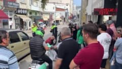 Sinop Kaleyazısı Mahallesi Cumhuriyet Caddesi’nde epilepsi krizi geçiren genç otomobile çarptı