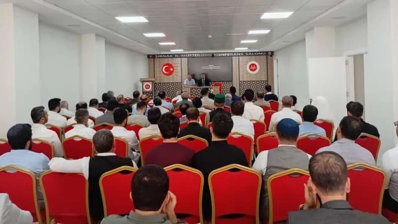 Şırnak İl Müftülüğü'nde din görevlilerinin katıldığı eylül ayı toplantısı