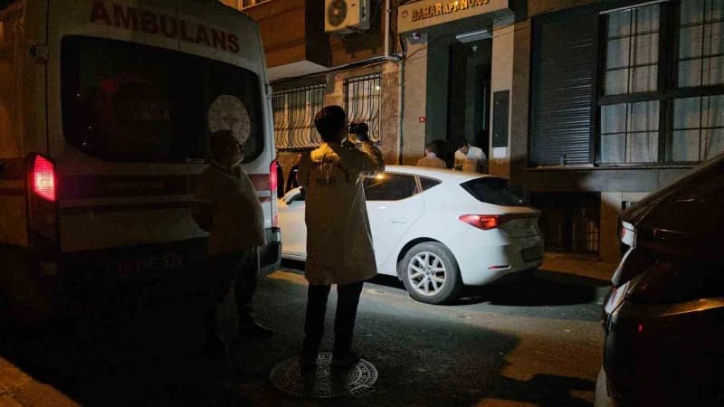 İstanbul Şişli’de, 25 yaşındaki üniversite öğrencisi evinde ölü bulundu. İncelemenin ardından gencin cenazesi otopsi yap