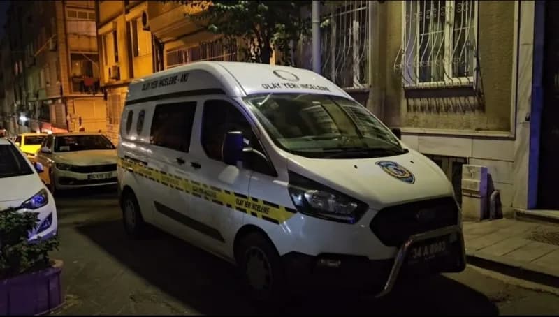 İstanbul Şişli’de, 25 yaşındaki üniversite öğrencisi evinde ölü bulundu. İncelemenin ardından gencin cenazesi otopsi yap