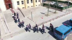 Sivas İl Jandarma Komutanlığı önünde polis araçları ve ekipler
