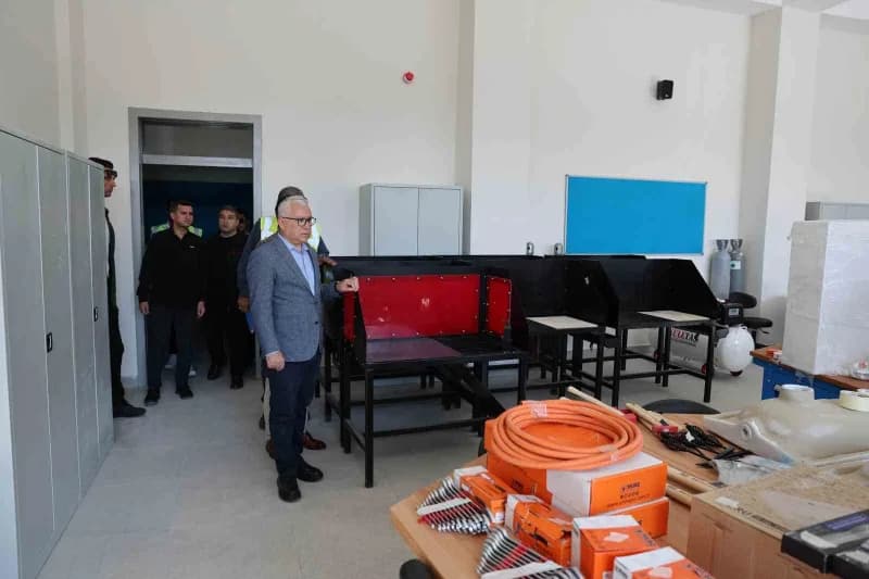 Sivas Valisi Yılmaz Şimşek, kentte sağlık, ulaşım, eğitim, Hayvan Bakım ve bilim-teknoloji alanlarında yürütülen yatırım