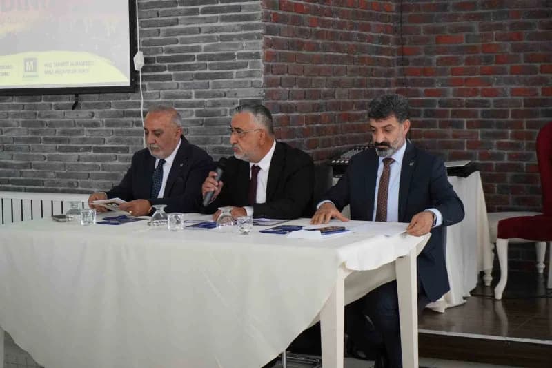 Muş SMMM Odası Başkanı Kutbettin Sönmezer, Malatya SMMM Odası Başkanı Serdar Böke ve Adıyaman SMMM Odası Başkanı Aziz Çe