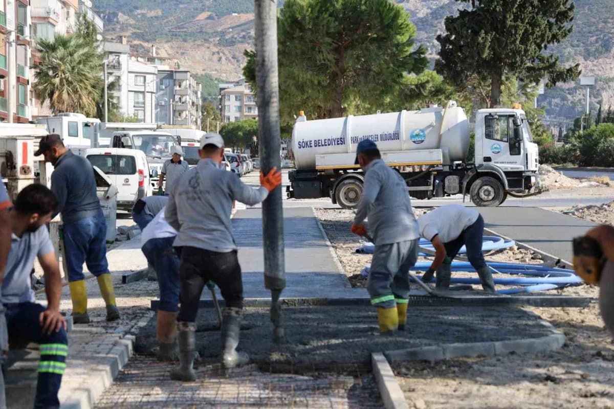 Beton döküm çalışması yapılıyor