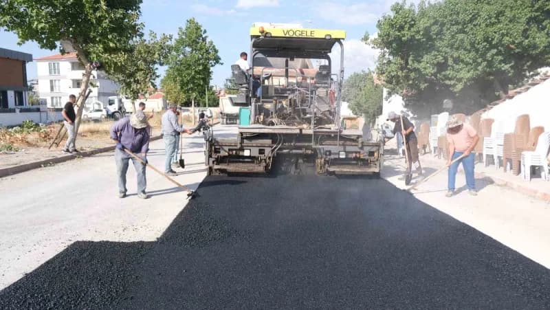 Sorgun Belediyesi, ilçe genelinde yaşam kalitesini artırmaya yönelik çalışmalarını sürdürüyor. Ekipler, Aydınlıkevler Ma