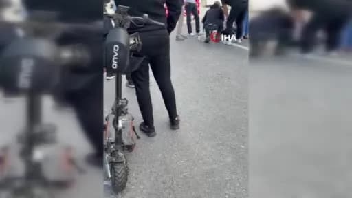 Sultangazi Atatürk Bulvarı üzerinde elektrikli scooter kazası sonrası olay yeri