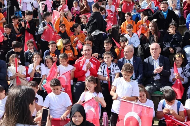 2026 Avrupa Spor Şehri Sultangazi, ünvanına yakışır bir Spor Şenliği düzenledi. İlçedeki gençler, 19 Spor branşında müca