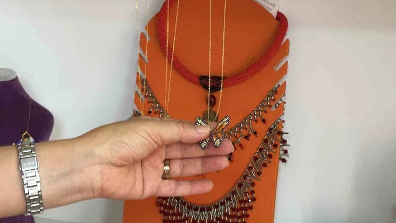 Düzceli İlknur Gümüş, hobi olarak başladığı Takı tasarımını mesleğe dönüştürerek Düzce’nin akçakoca ilçesindeki Tarihi M