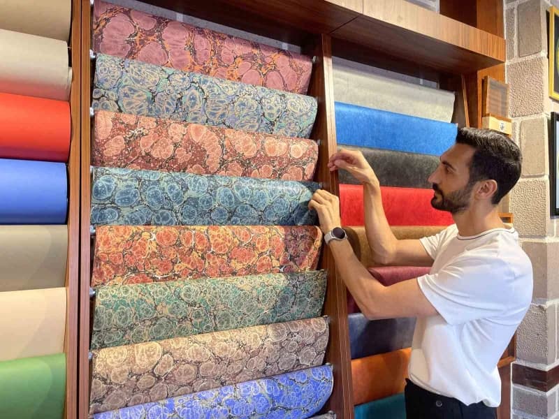 Düzce Üniversitesi Sanat Tasarımı ve Mimarlık Fakültesi Geleneksel Türk Sanatları Bölüm Başkanı Doç. Dr. Yusuf Parlak