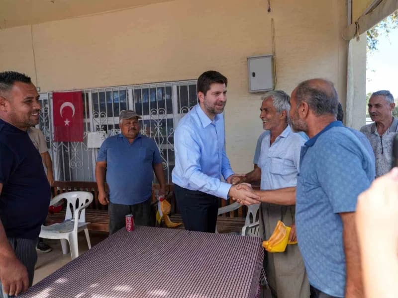 Mersin’in Tarsus ilçesinde Kulak ve Bahşiş mahallelerinde yol çalışmaları gerçekleştirildi.