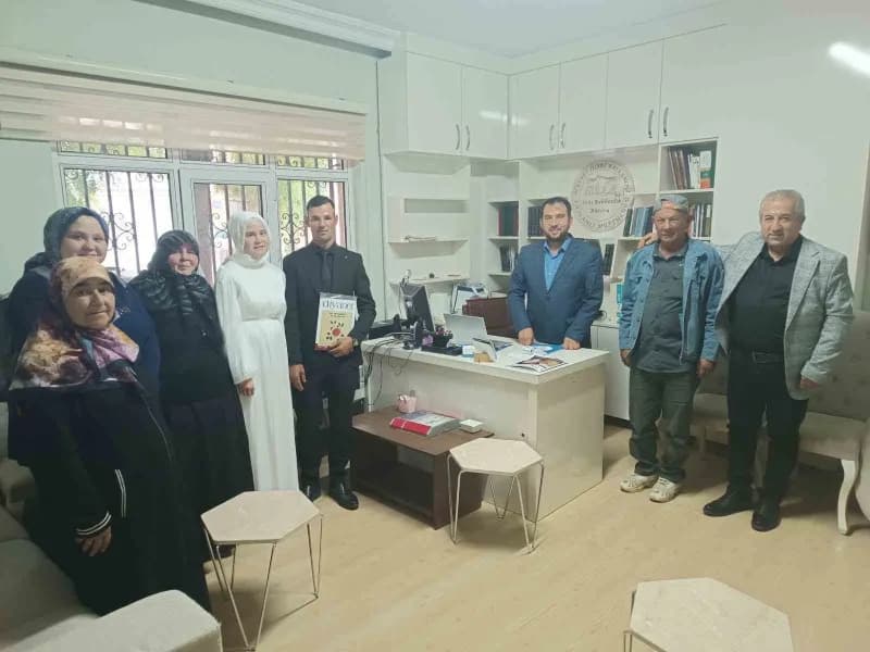 Tavşanlı İlçe Müftülüğü yeni evli çiftlere evlilik rehberliği hizmeti sunuyor