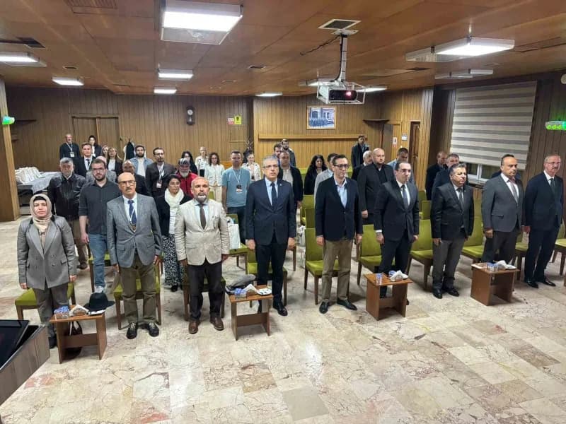 Tavşanlı’da 6. Türkiye Tarihi Madenler Konferansı açılış oturumu ve katılımcılar