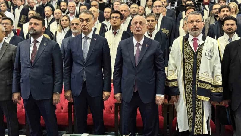 TBMM 26. Dönem Başkanı İsmail Kahraman Karabük Üniversitesi akademik yıl açılışında konuşma yapıyor