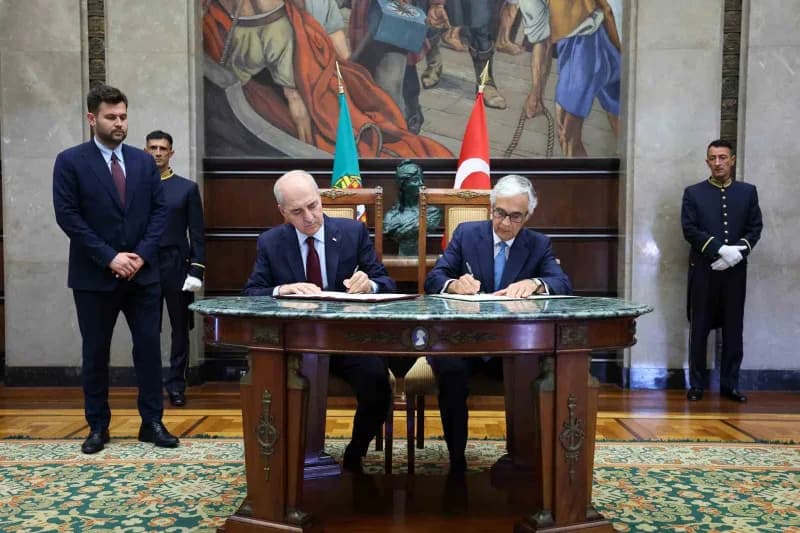 Türkiye Büyük Millet Meclisi (TBMM) Başkanı Numan Kurtulmuş, beraberindeki parlamento heyetiyle ziyarette bulunduğu Lizb
