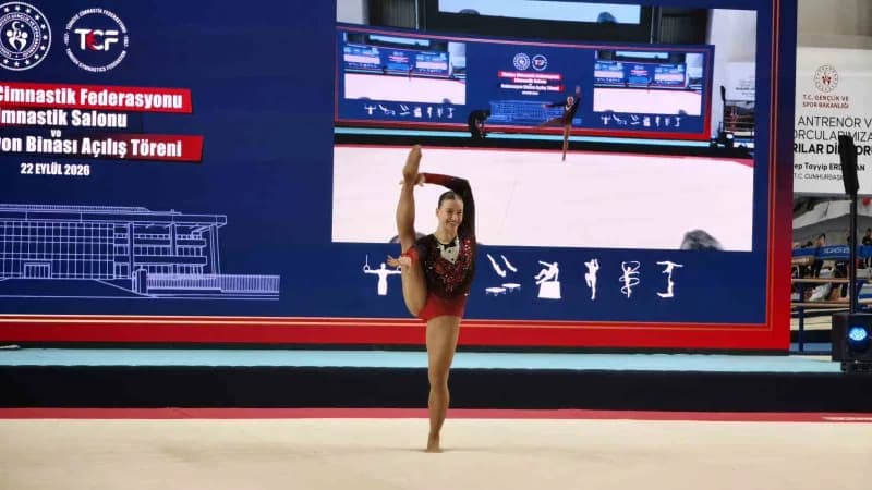 Gençlik ve Spor Bakanı Osman Aşkın Bak, "Türkiye Cimnastik Federasyonu (TCF) artık sağda solda kirada değil, kendisine a