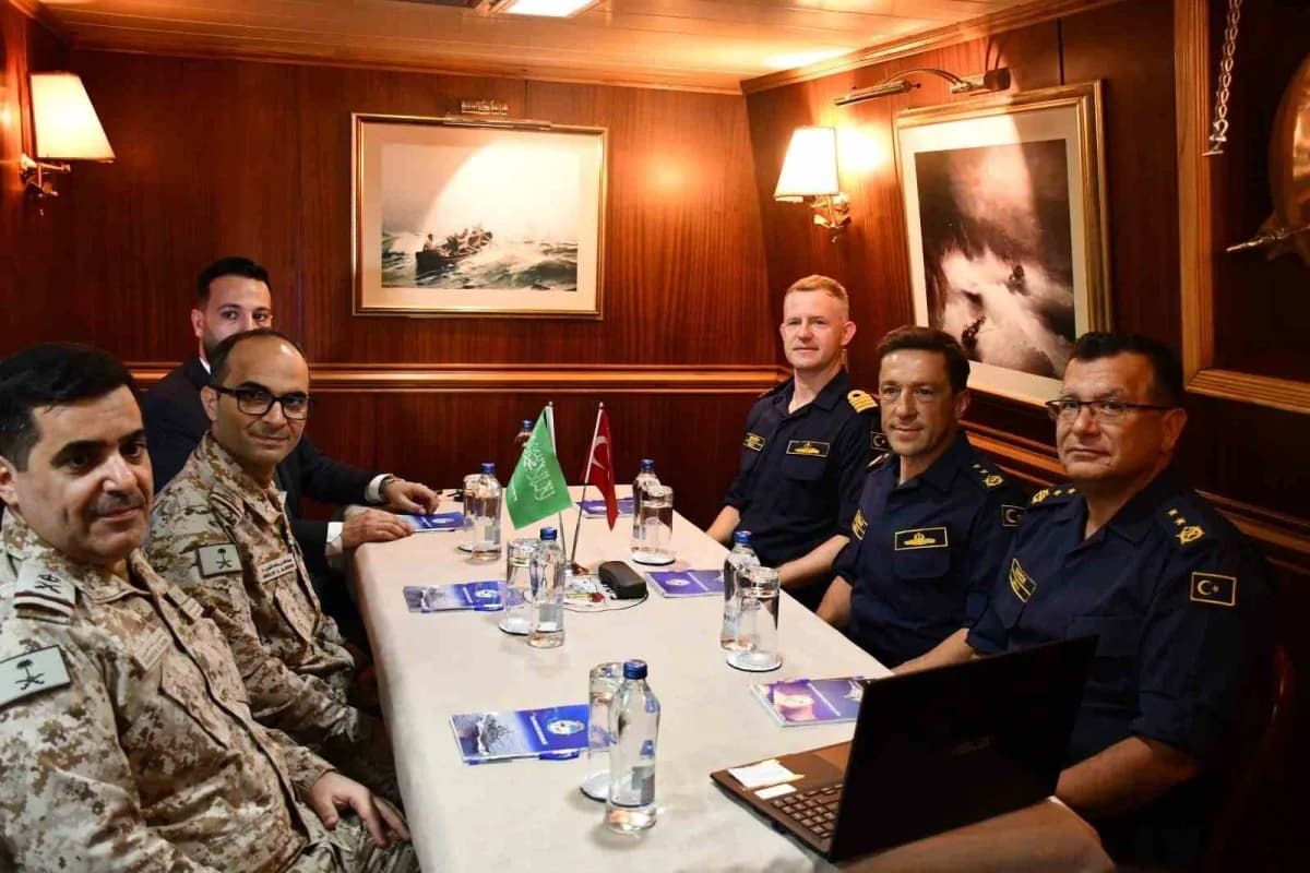 Milli Savunma Bakanlığı (Msb), TCG Kemalreis fırkateyninin Suudi Arabistan’ın Cidde kentinde liman ziyareti gerçekleştir