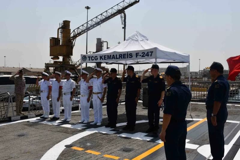 Milli Savunma Bakanlığı (Msb), TCG Kemalreis fırkateyninin Suudi Arabistan’ın Cidde kentinde liman ziyareti gerçekleştir
