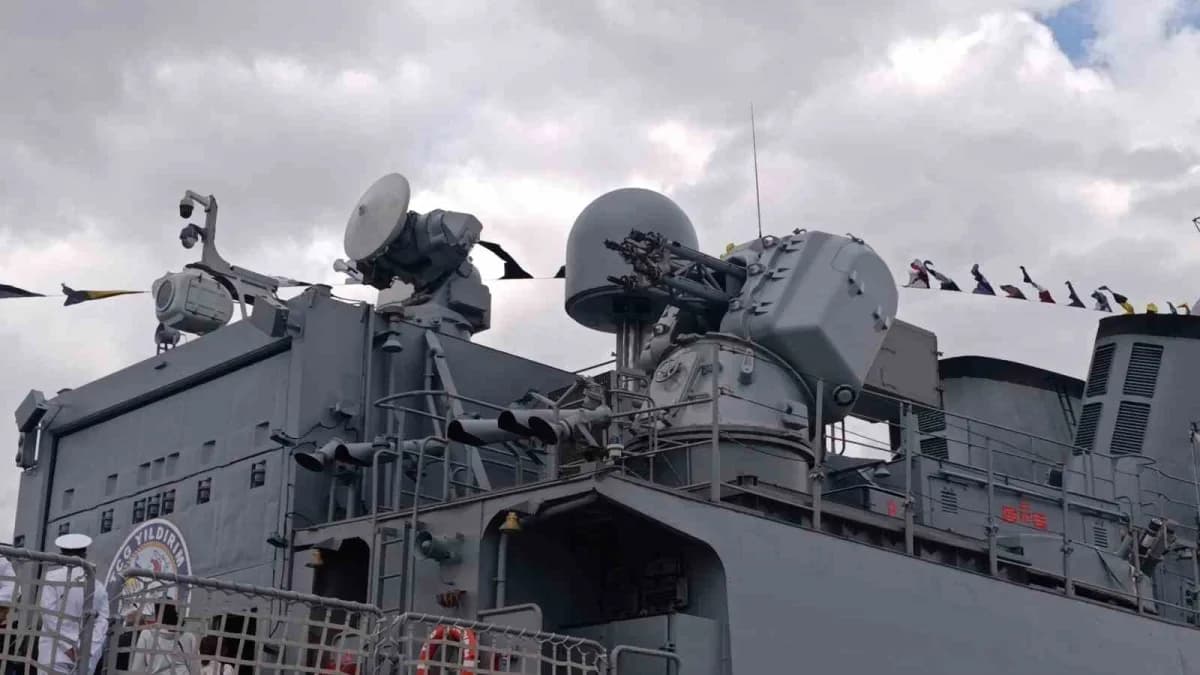 Türk Deniz Kuvvetleri Komutanlığı envanterinde bulunan Yavuz sınıfı TCG Yıldırım (F-243) Fırkateyni, Preveze Deniz Zafer