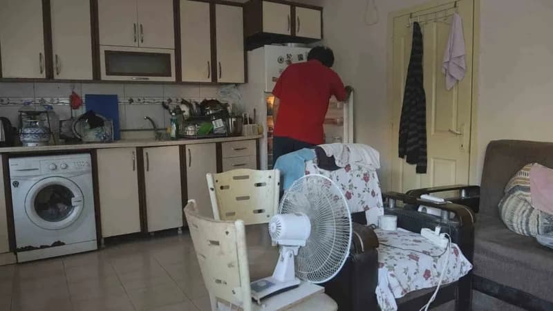 "İstesem düzelirim ama istemiyorum" diyen Barış, telefon başındaki hayatına döndü