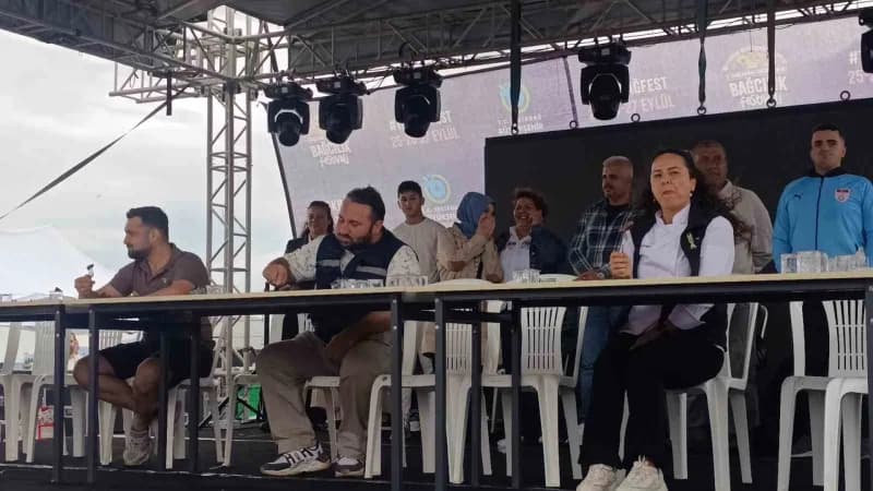 Tekirdağ’da bu yıl ilk kez düzenlenen Uluslararası Gastronomi ve Bağcılık Festivali kapsamında, kentin dünyaca ünlü lezz