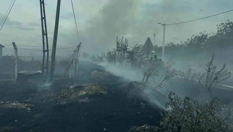 İtfaiye ekiplerinin uzun uğraşları sonucu yangın kontrol altına alınarak söndürüldü. Ekipler, bölgede soğutma çalışmalar