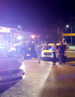 Tekirdağ Muratlı’da polis ekiplerinin dur ihtarına uymayan traktör sürücüsünün polis aracına çarpması sonrası olay yeri