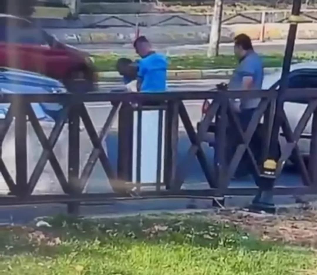 Tekirdağ Sahili’nde nefes borusuna şeker kaçması sonucu nefes almakta güçlük çeken vatandaşa, olay yerinde bulunan Zabıt