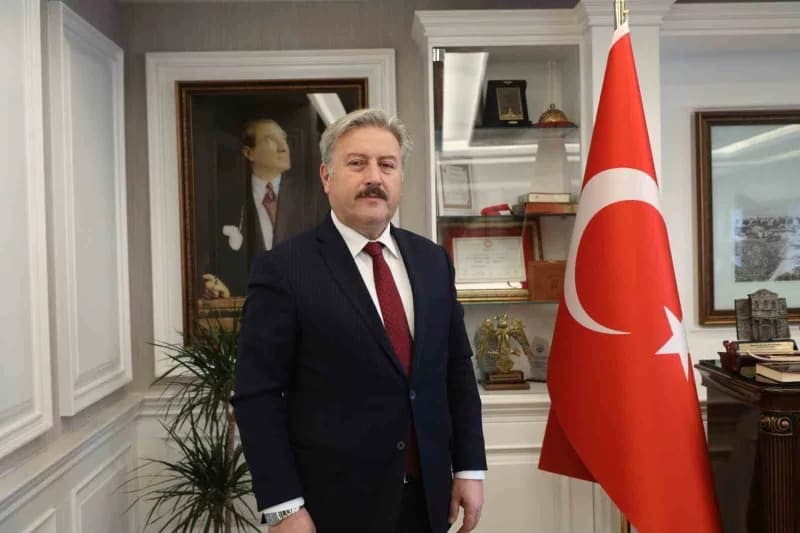 TEKNOFEST 2026 Biyoteknoloji İnovasyon Yarışması’nda Melikgazi Belediyesi destekli Cyclo-Gen Takımı başarı anı