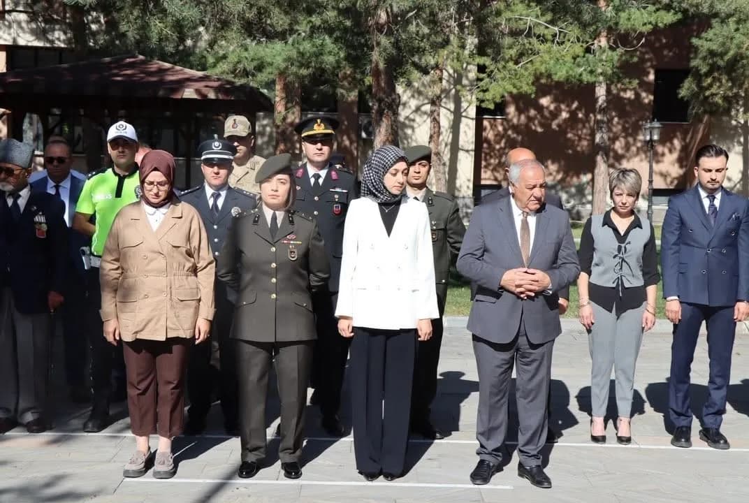 Tercan’da Gaziler Günü dolayısıyla tören düzenlendi